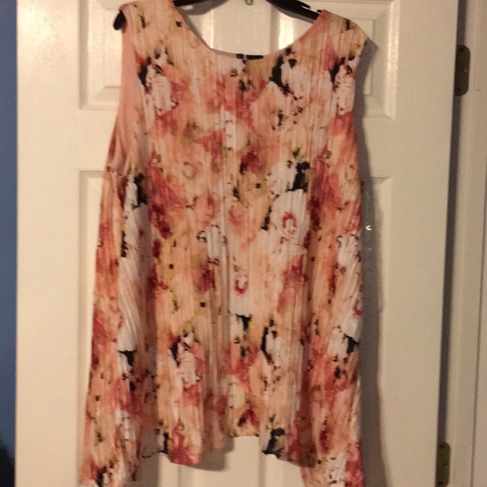Ladies XL New Directions sleeveless blouse